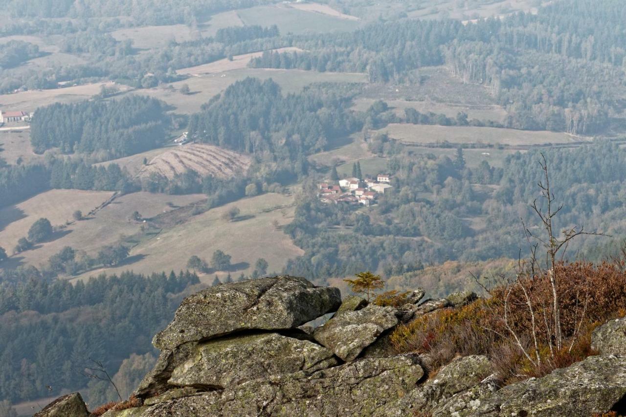 Gite De Sauviat 25 Chemin Du Grand Pacher Le Bourg De Sauviat 63120 Exterior foto